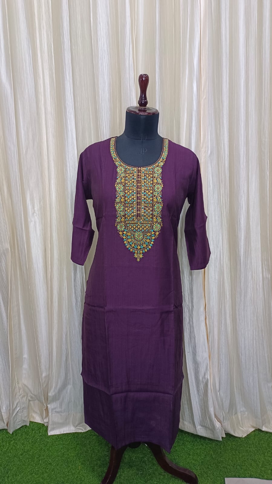 Grand Kurtis Collections