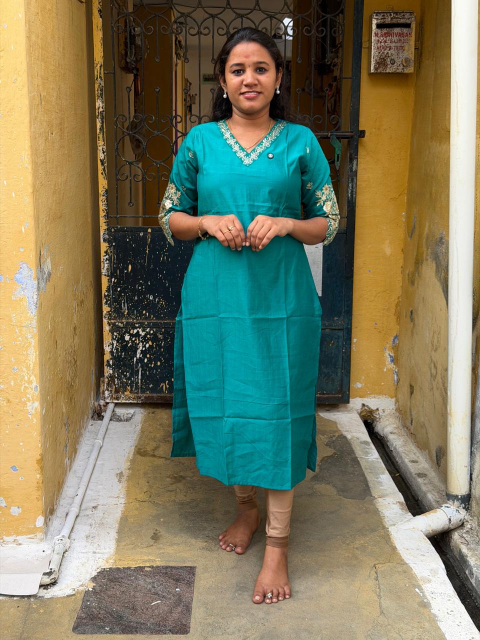 Designer kurtis