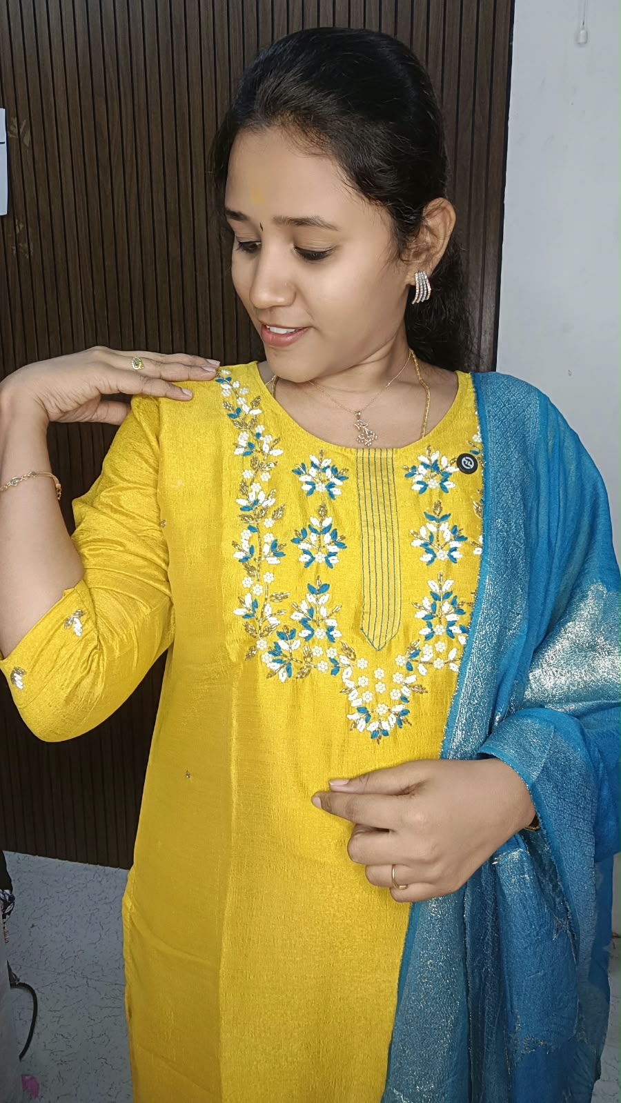 Kurti with pant and dupatta