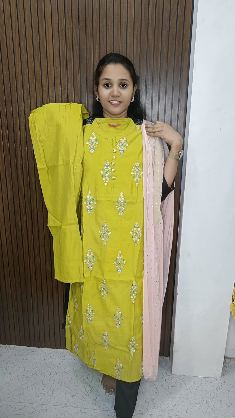 Kurti with pant and dupatta