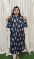Ikkat side open kurtis