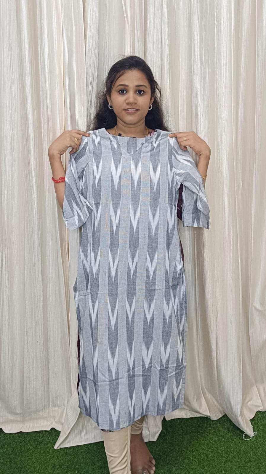 Ikkat side open kurtis
