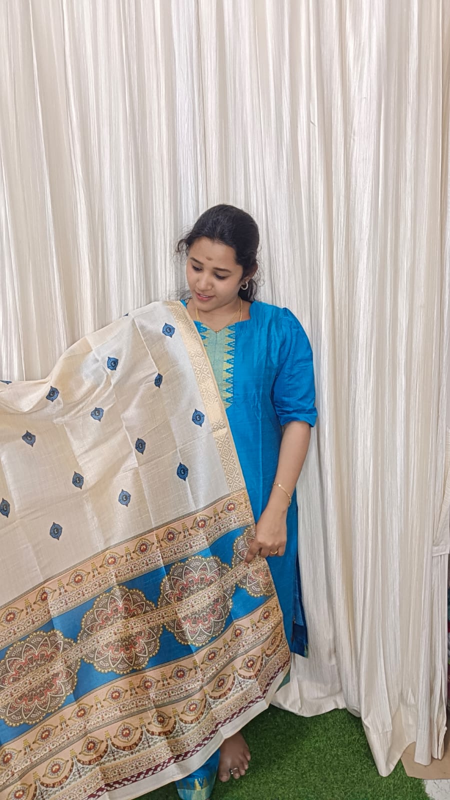 Raw silk kurti set