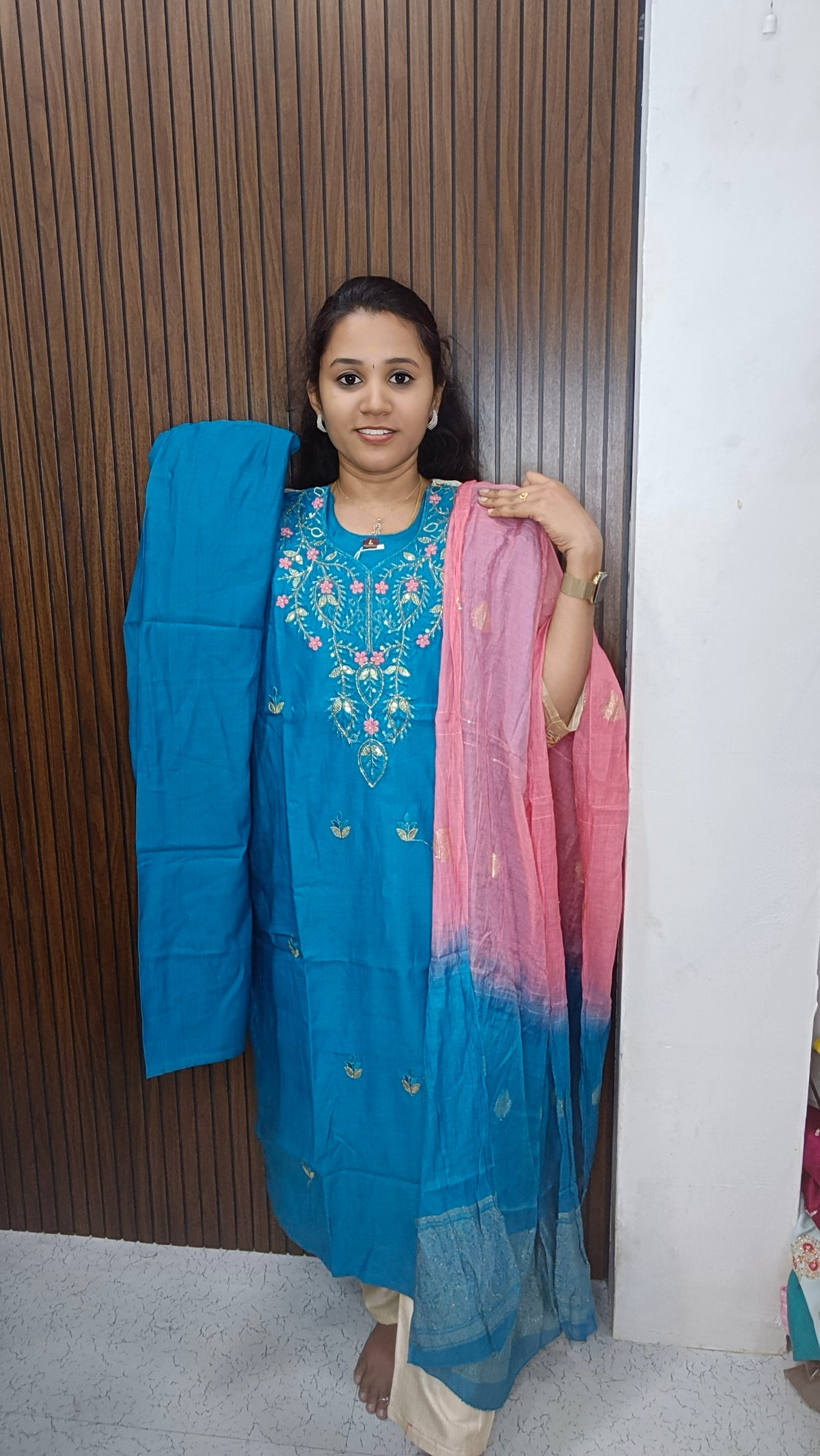 Kurti with pant and dupatta