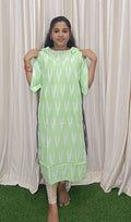 Ikkat side open Kurtis