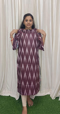 Ikkat side open Kurtis