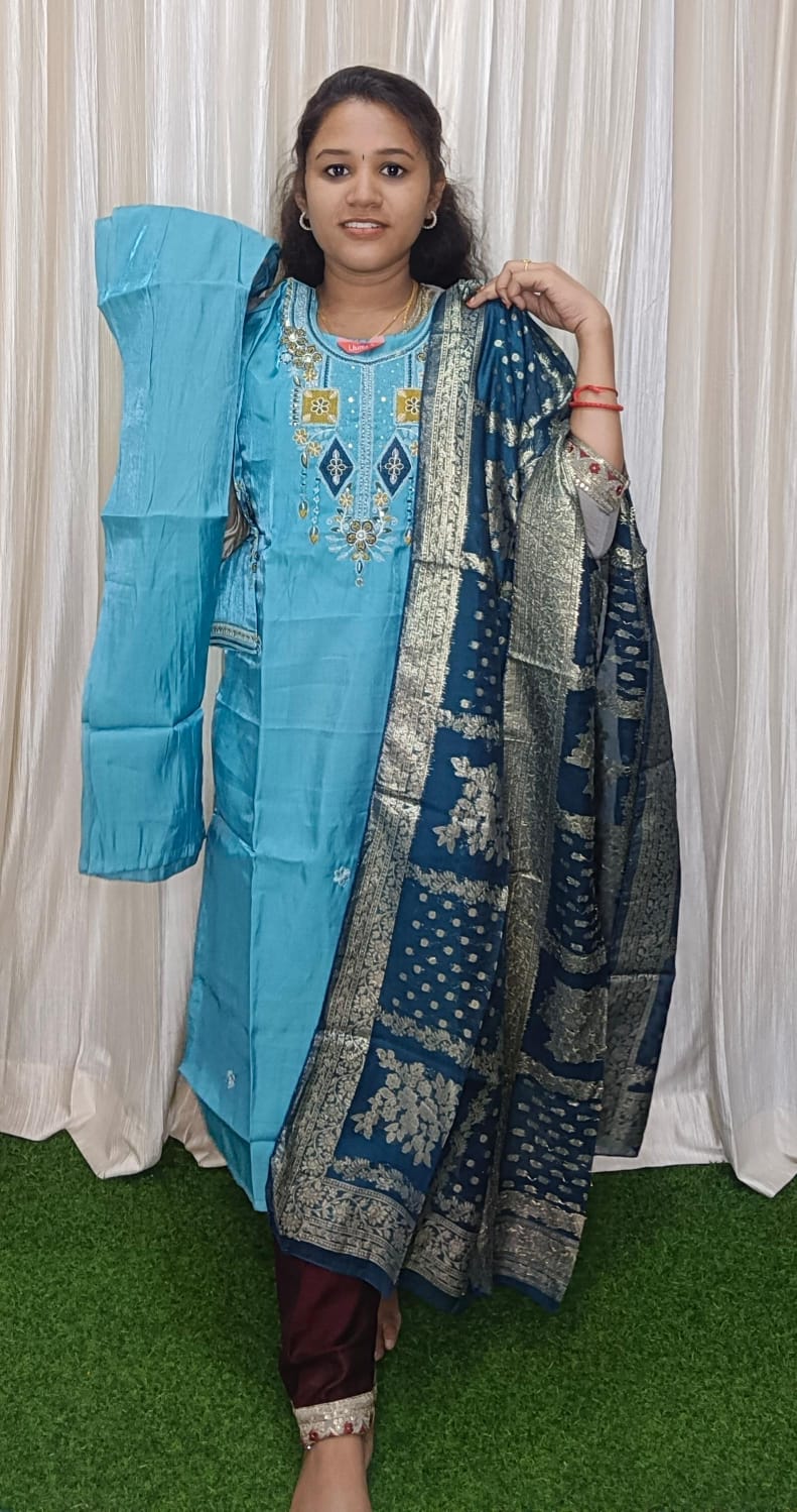 Kurti with pant & dupatta new