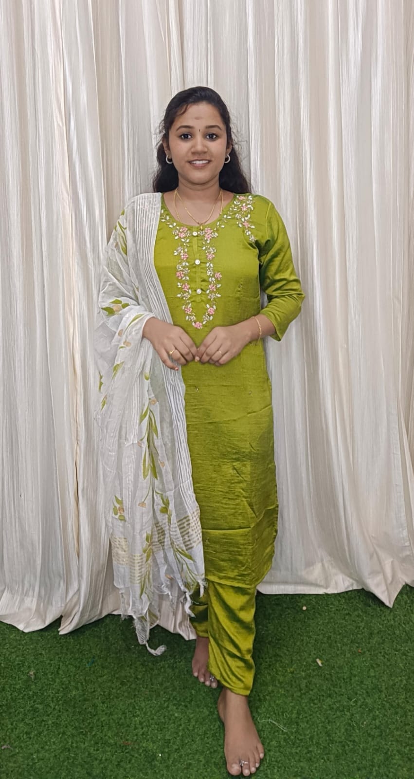 Kurti with pant and dupatta