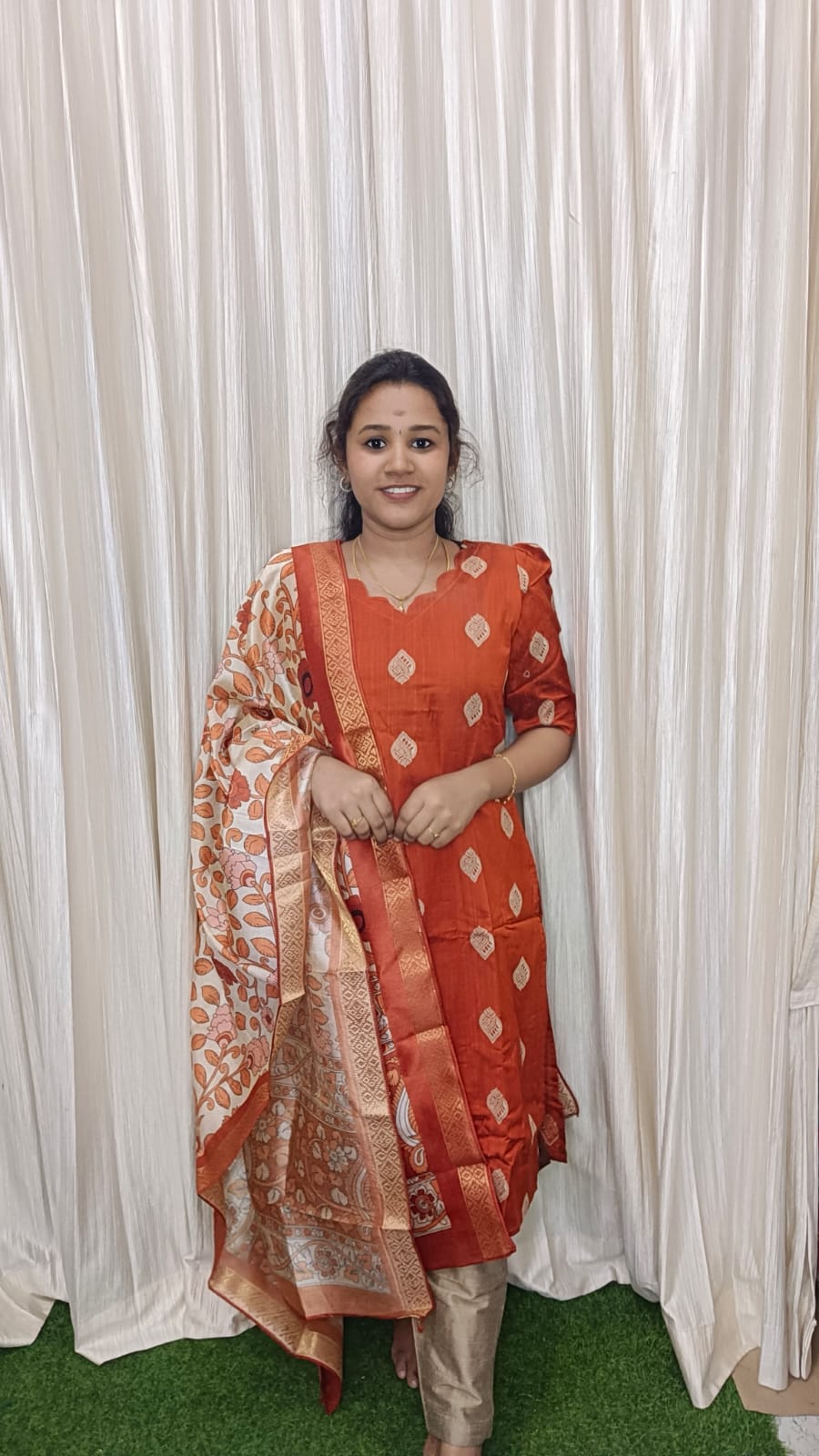 Raw silk kurti set