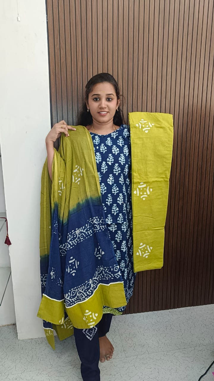Cotton Bhathik Kurti Set