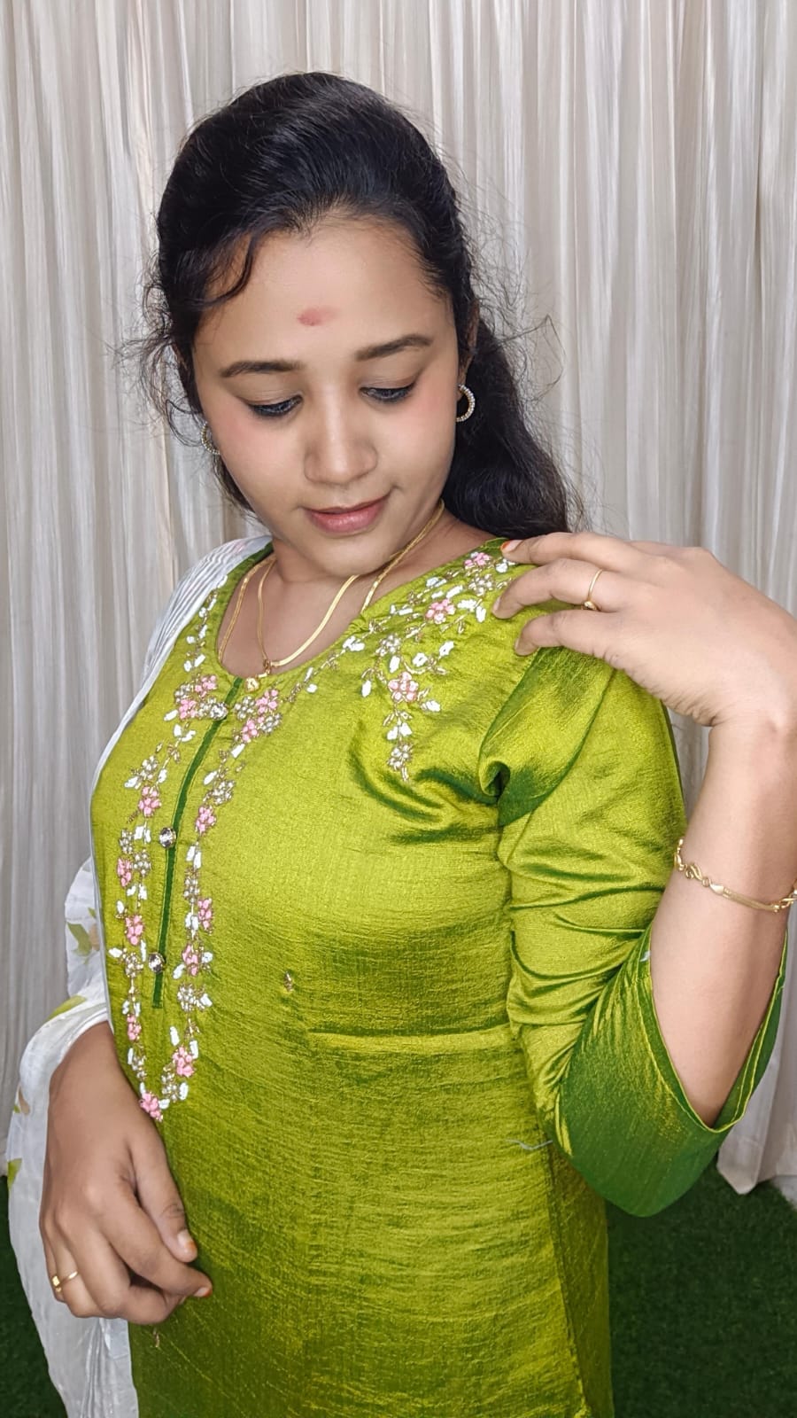 Kurti with pant and dupatta
