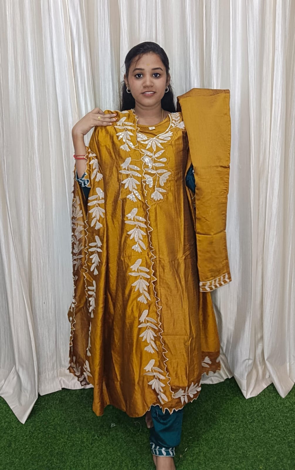 Grand Anarkali kurti set