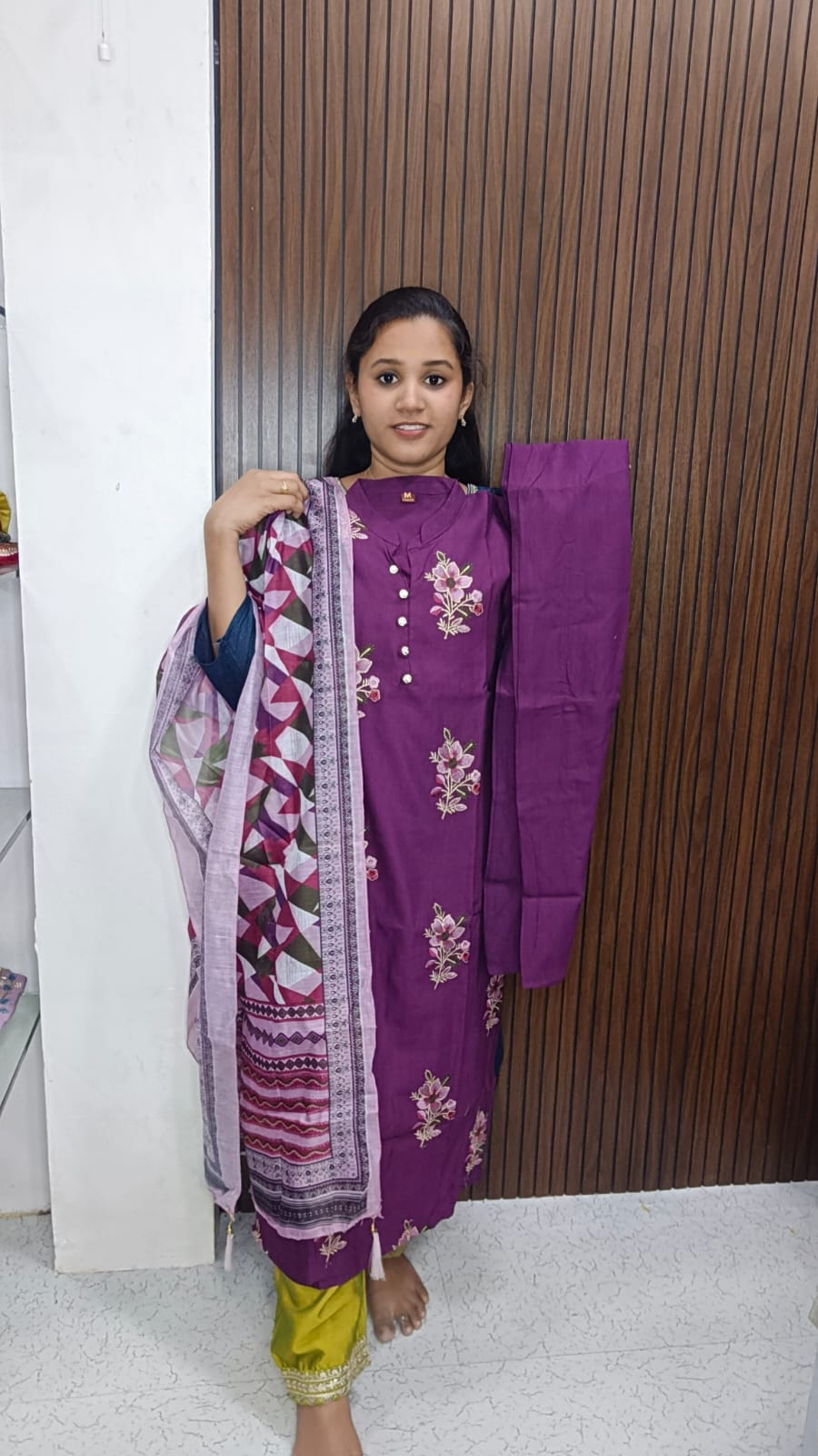 Kurti with pant and dupatta