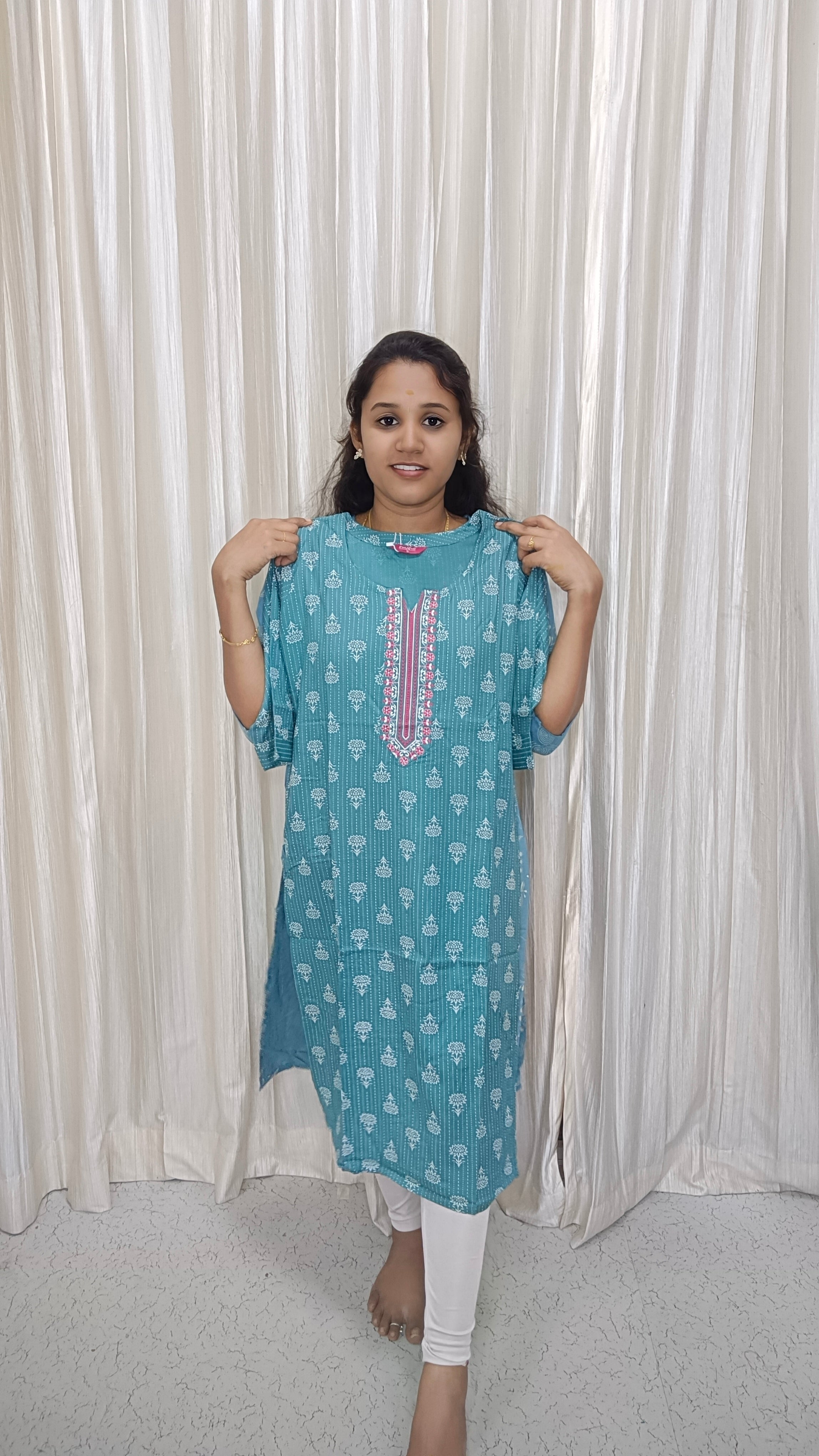 250 Kurtis
