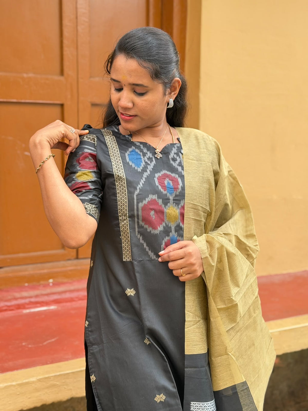 Pochampally silk Kurti Set  P006 Black