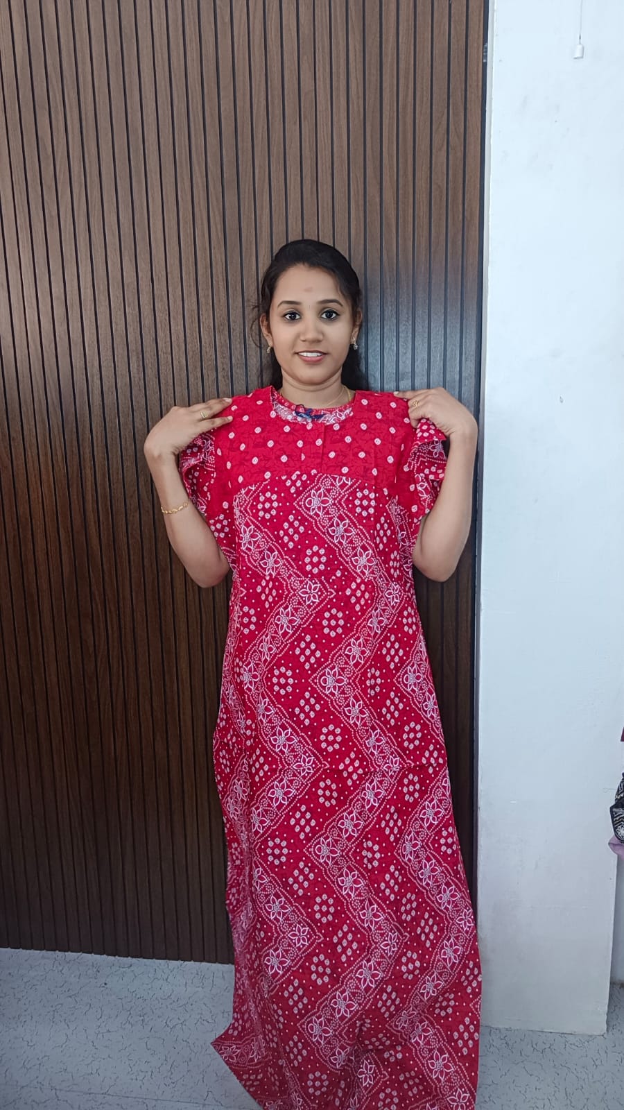 2054 Pranjul nighties