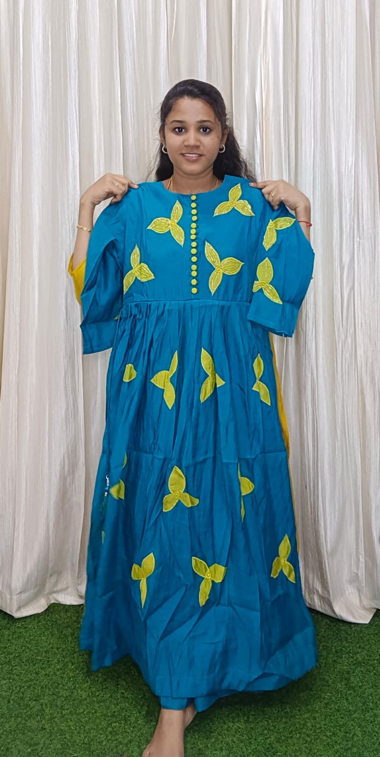 Trending mulchanderi maxi