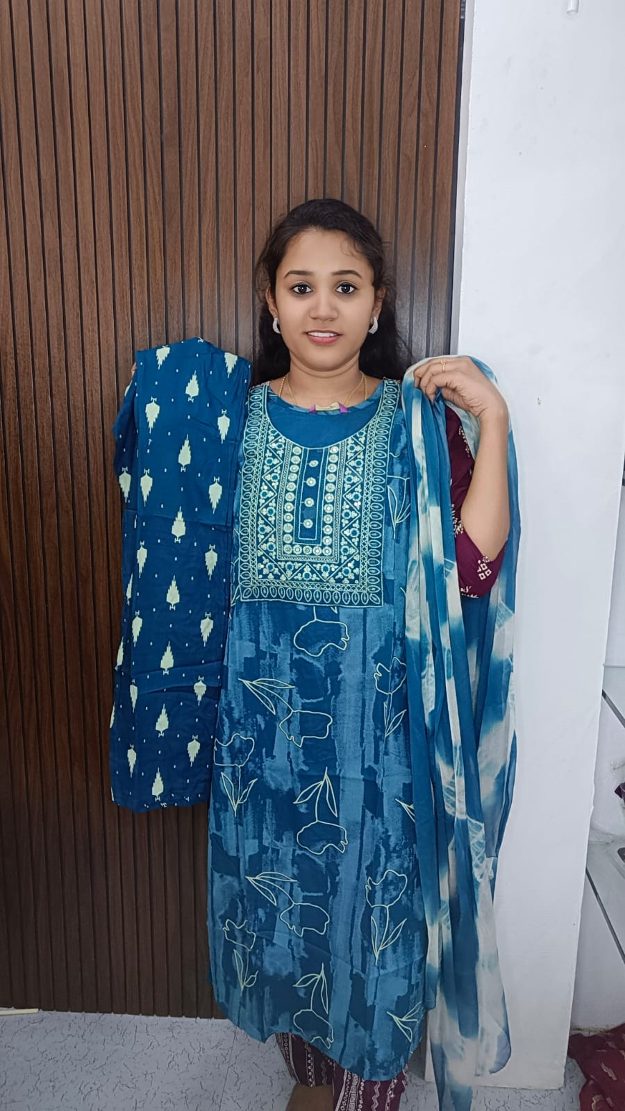 K018 Kurti with pant and dupatta