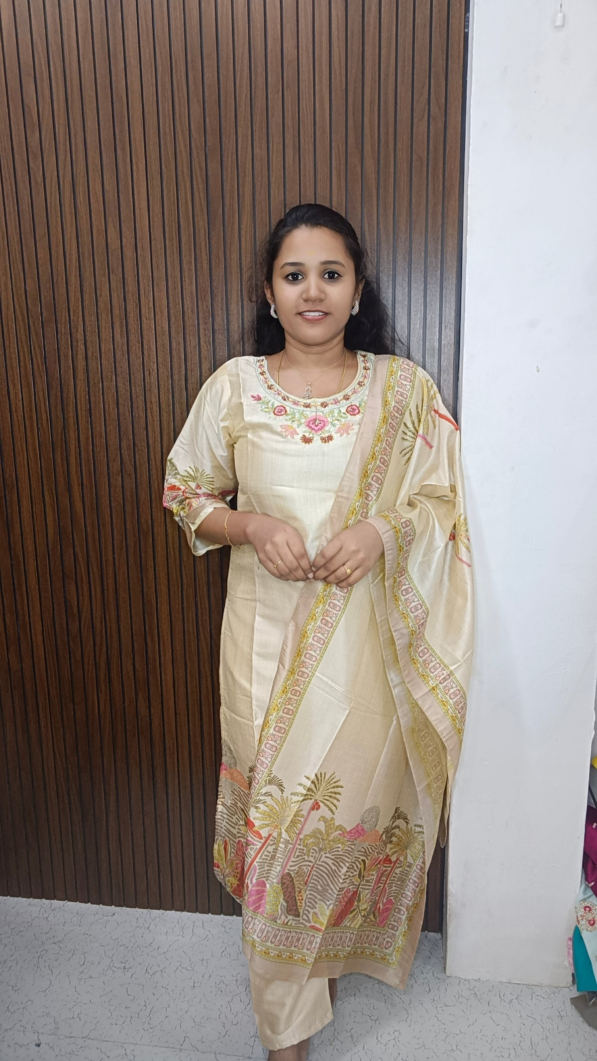 Kurti with pant and dupatta