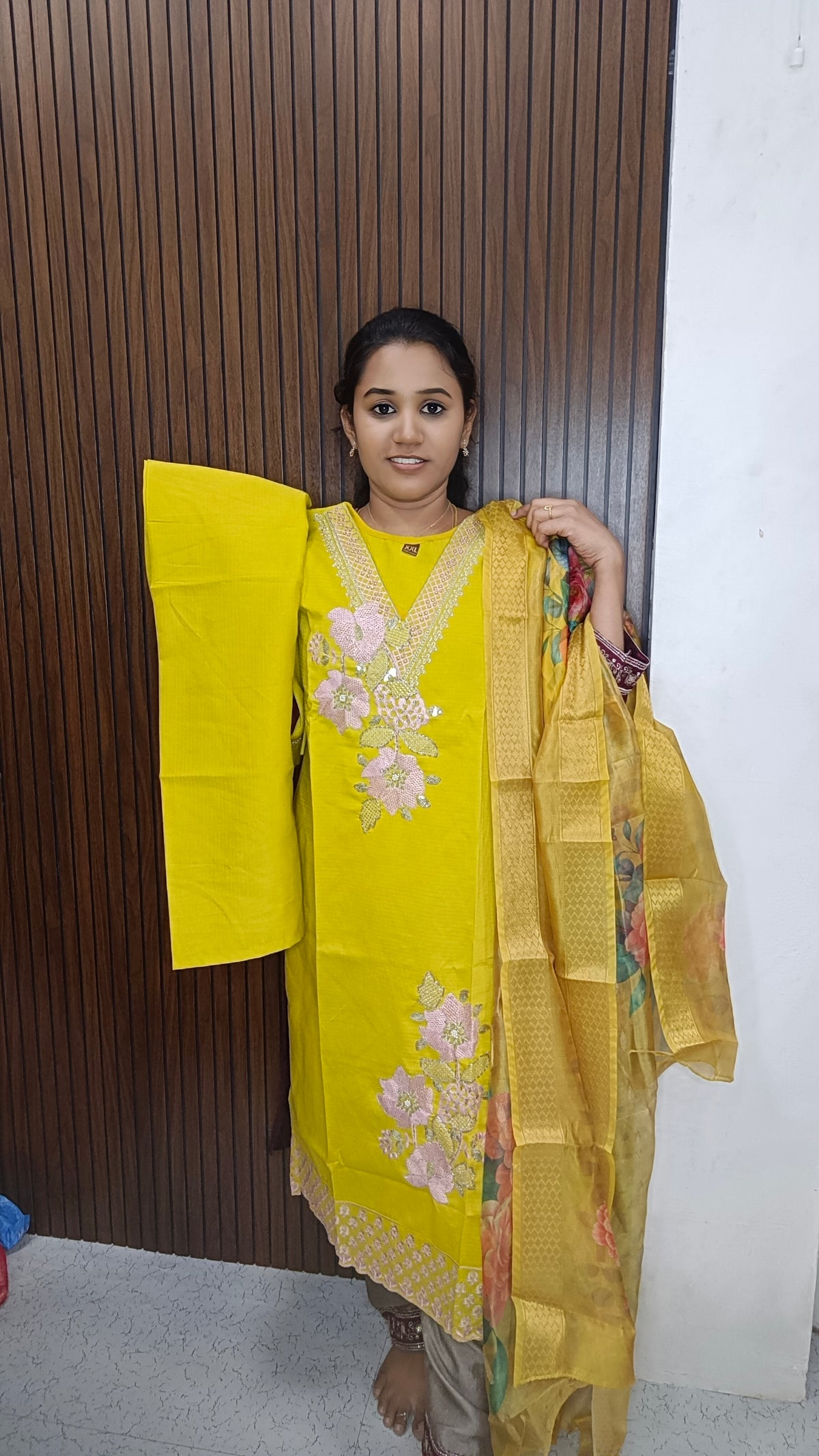 Kurti with pant and dupatta