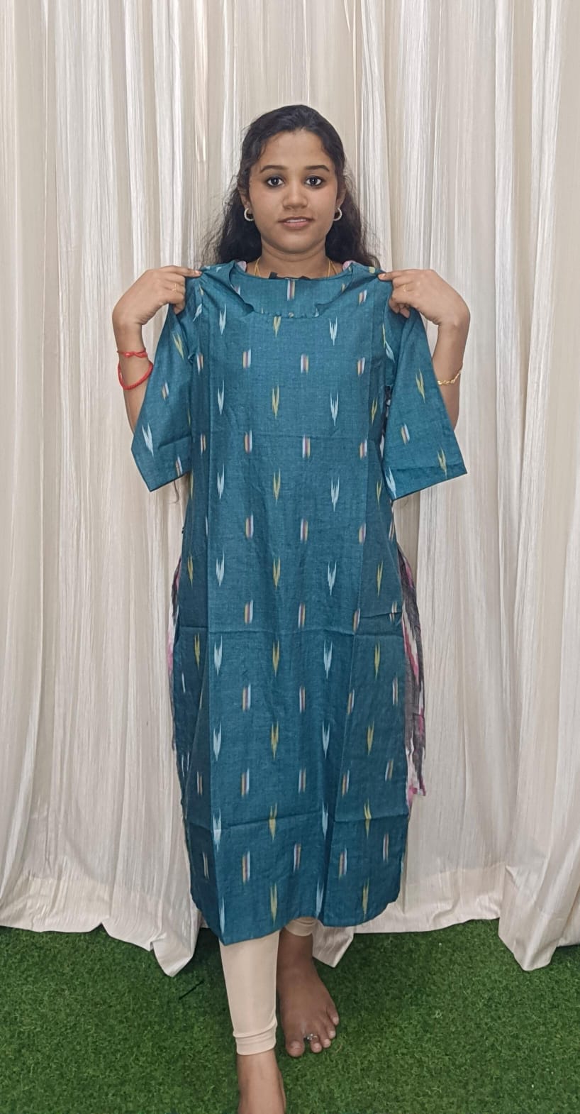 Ikkat side open Kurtis
