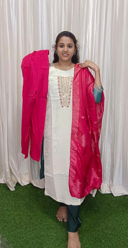 Kurti with pant and dupatta vin