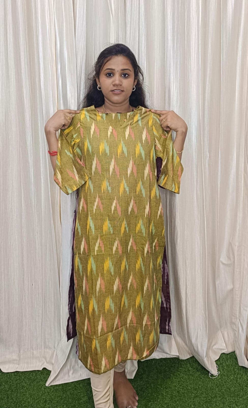 Ikkat side open kurtis