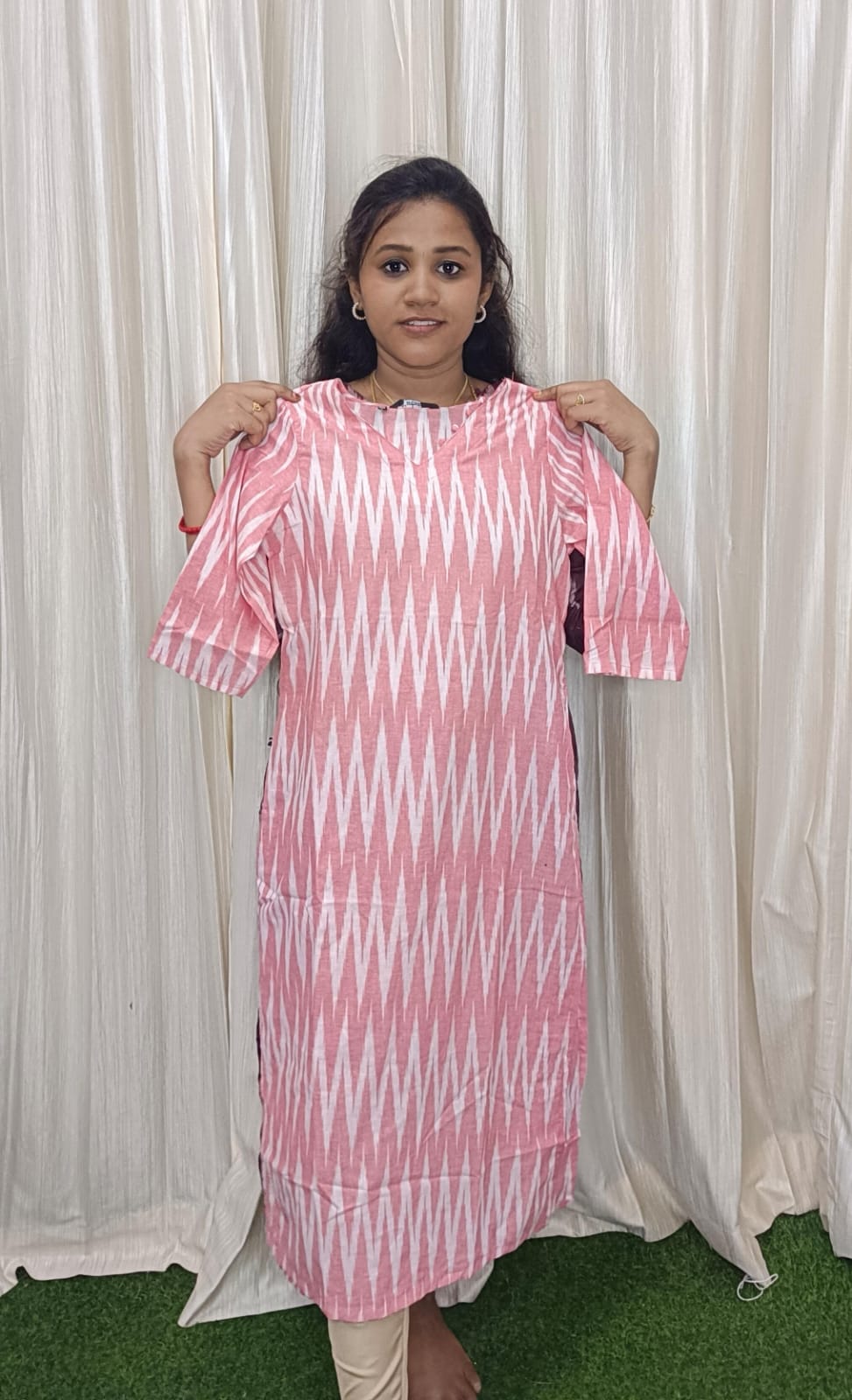 Ikkat side open kurtis