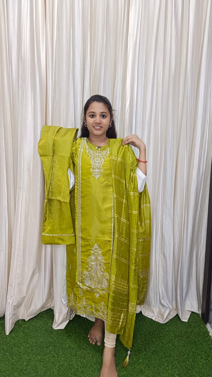 Kurti with pant and dupatta vin