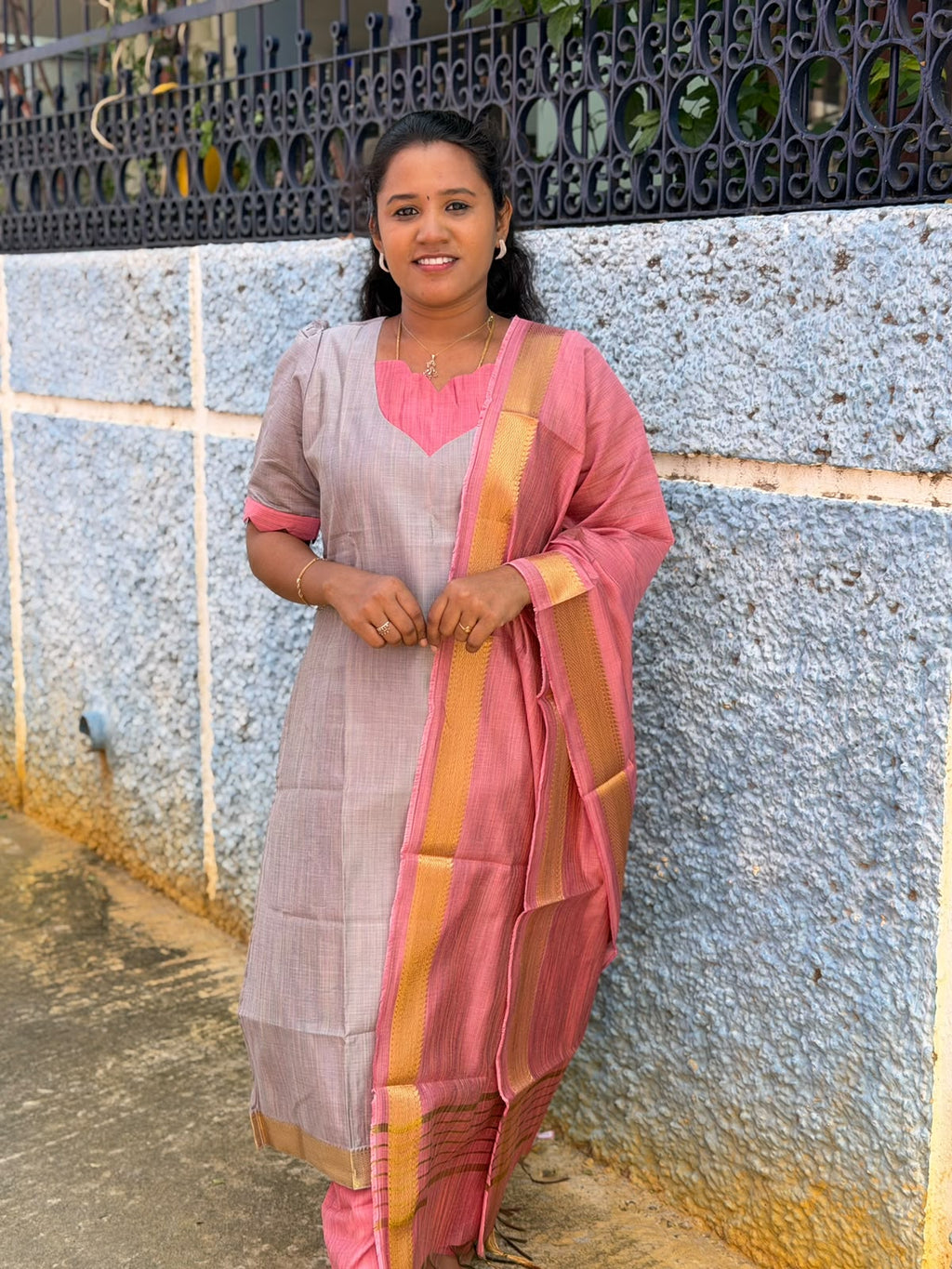 Susmi Brand premium Mangalgiri Pattu kurti set Collections