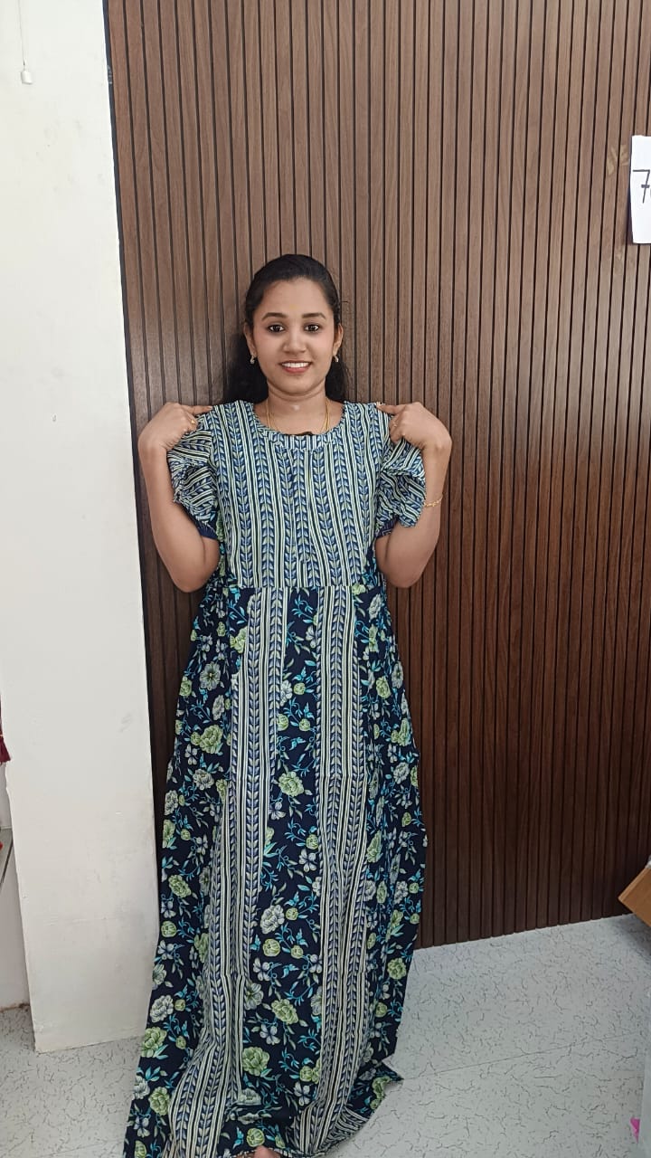 2048 Pranjul nighties