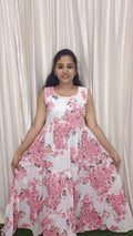 Stylish maxi with sleeve